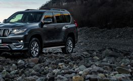 Toyota Land Cruiser 200