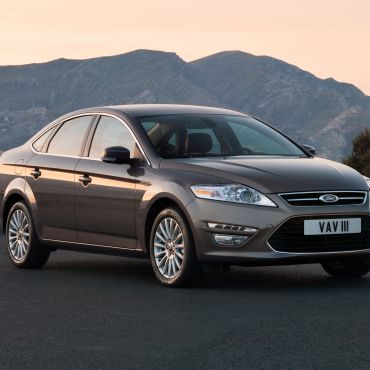 mondeo-sedan %2