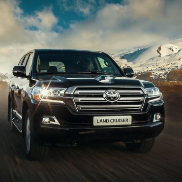 land-cruiser-200 %2