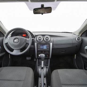 almera %2
