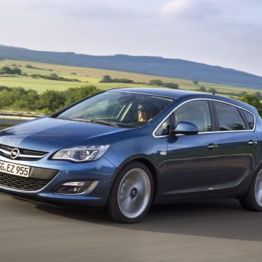 astra-hatchback %2