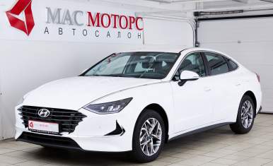 Hyundai Sonata Белый
