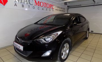 Hyundai Elantra V