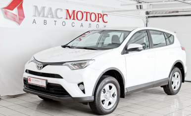 Toyota RAV4 2018 Белый