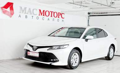 Toyota Camry 2020 Белый