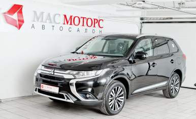 Mitsubishi Outlander 5 мест Черный металлик