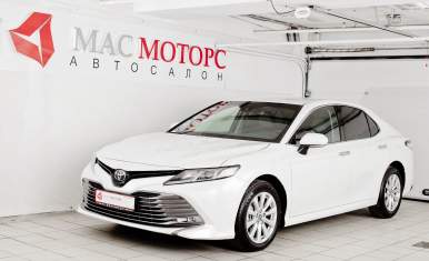Toyota Camry 2020 Белый