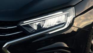 Lada Aura