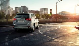 Mitsubishi Outlander 7 мест