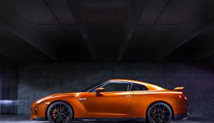 Nissan GT-R