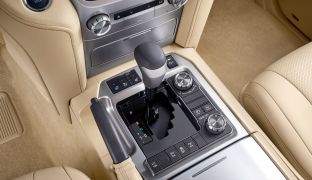 Toyota Land Cruiser 200