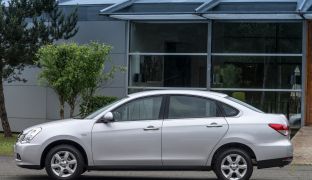 Nissan Almera