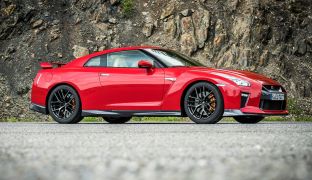 Nissan GT-R