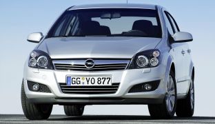 Opel Astra Family: седан