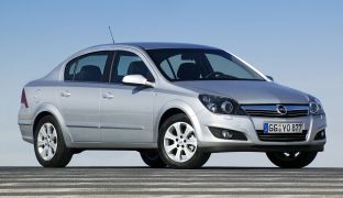 Opel Astra Family: седан