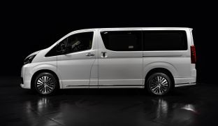Toyota Hiace VIP