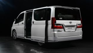 Toyota Hiace VIP