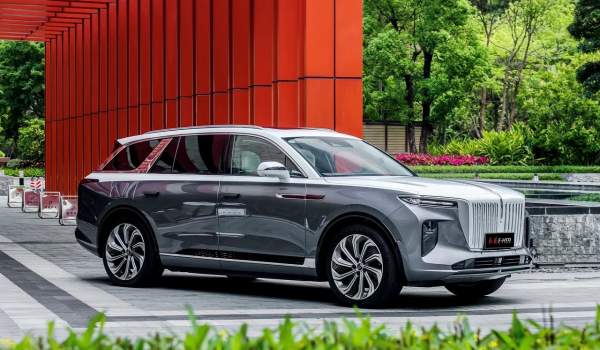 Hongqi E-HS9